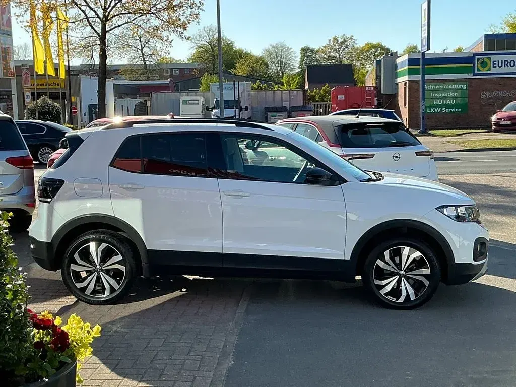 Gebraucht VW T-Cross Life 95 PS (69 kW) 2024 Weiß SUV