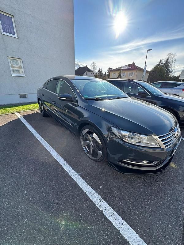 Gebraucht VW Passat 177 PS (130 kW) 2014 Grau Limousine