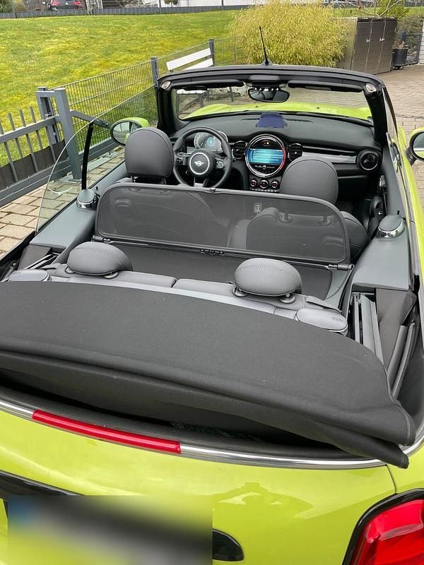 Gebraucht Mini Cooper 136 PS (100 kW) 2024 Gelb Kleinwagen