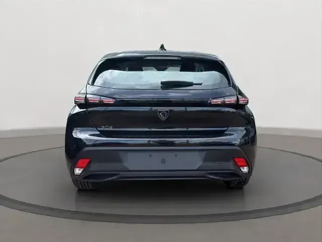 Neu Peugeot 308 Style 136 PS (100 kW) 2025 Schwarz Limousine
