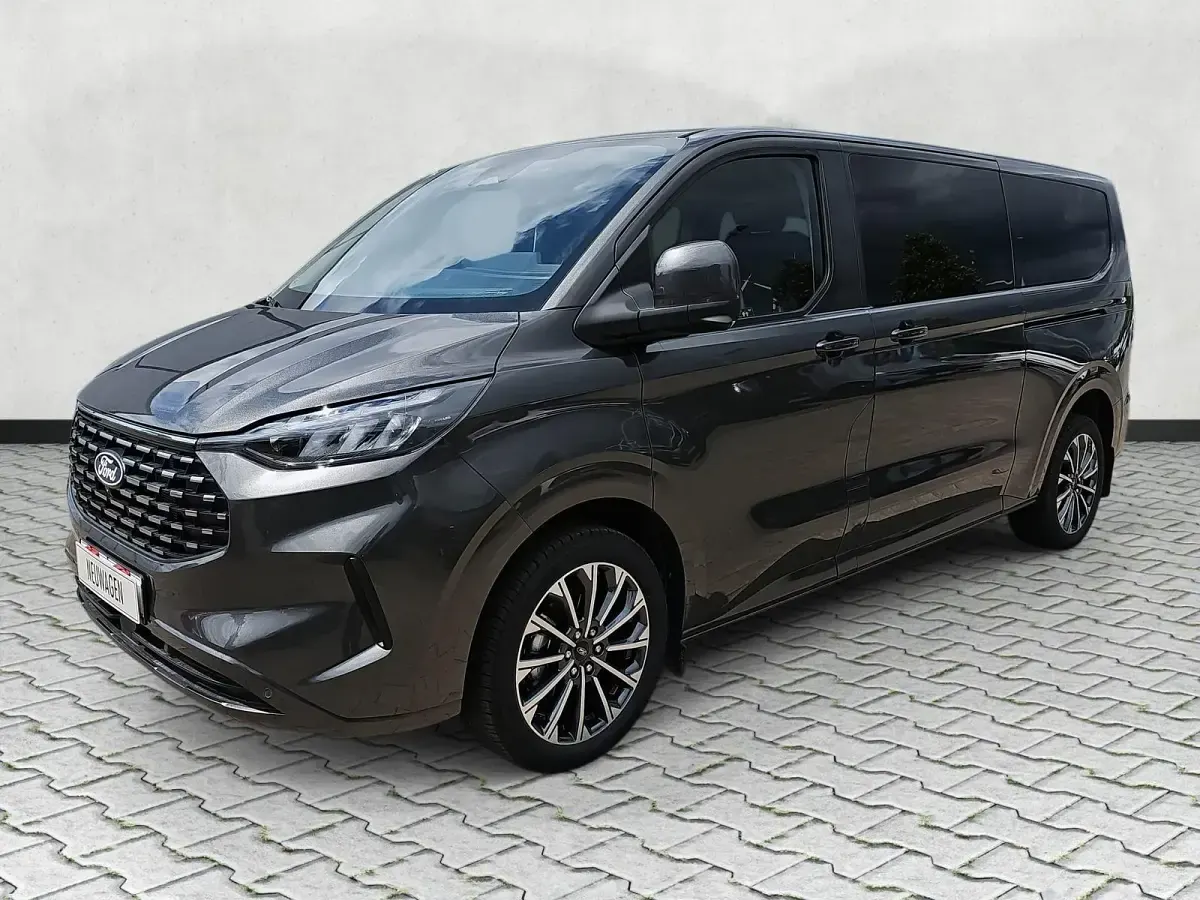 Neu Ford Tourneo Custom Titanium X 170 PS (125 kW) 2026 Magneticgrau metallic Van
