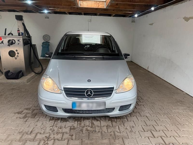Gebraucht Mercedes A150 95 PS (69 kW) 2005 Silber Limousine