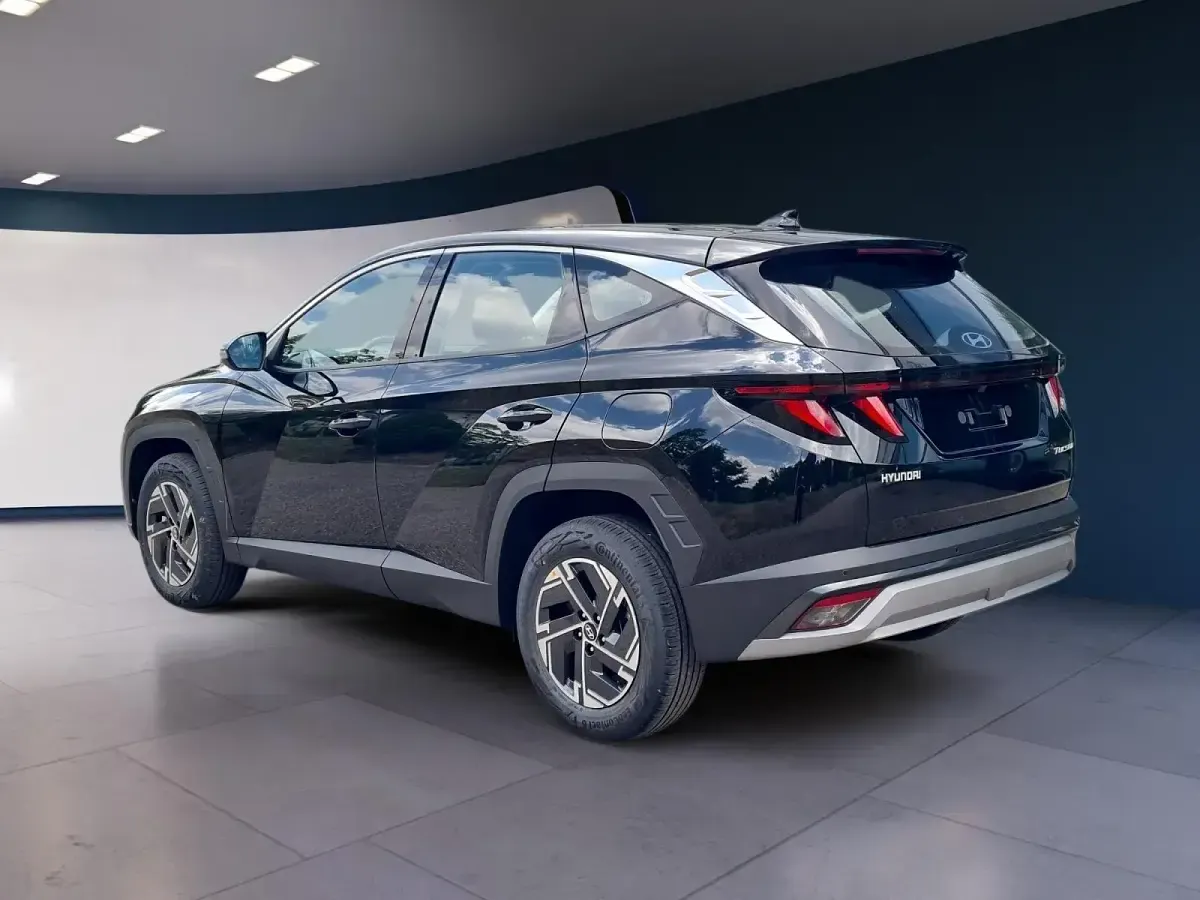 Neu Hyundai Tucson Select 150 PS (110 kW) 2026 A2b abyss black pearl SUV