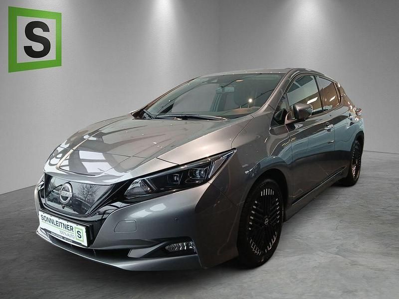 Grau Gebraucht 2023 Nissan Leaf Kleinwagen | 17.990 € (Guter Preis) - Bild 1/4