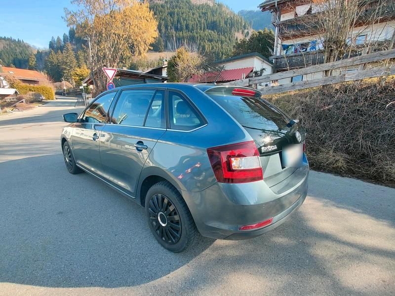 Gebraucht Skoda Rapid Style 95 PS (69 kW) 2018 Grau Kleinwagen