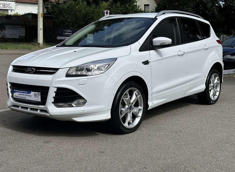 Gebraucht Ford Kuga Individual 163 PS (119 kW) 2014 Weiß SUV