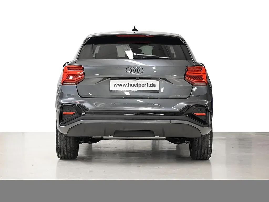 Neu Audi Q2 S-Line 150 PS (110 kW) 2026 Daytonagrau perleffekt SUV