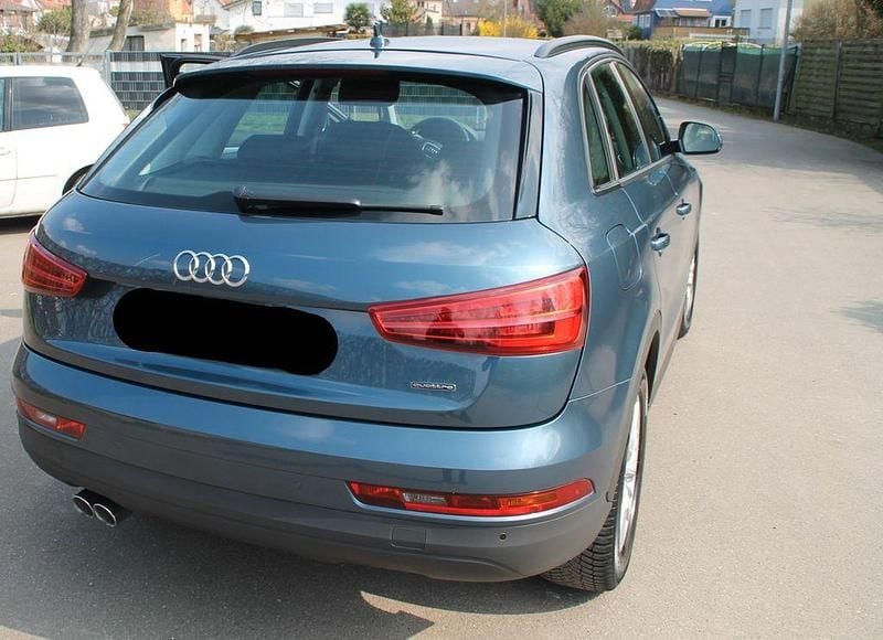 Gebraucht Audi Q3 Ambiente 150 PS (110 kW) 2016 Blau SUV