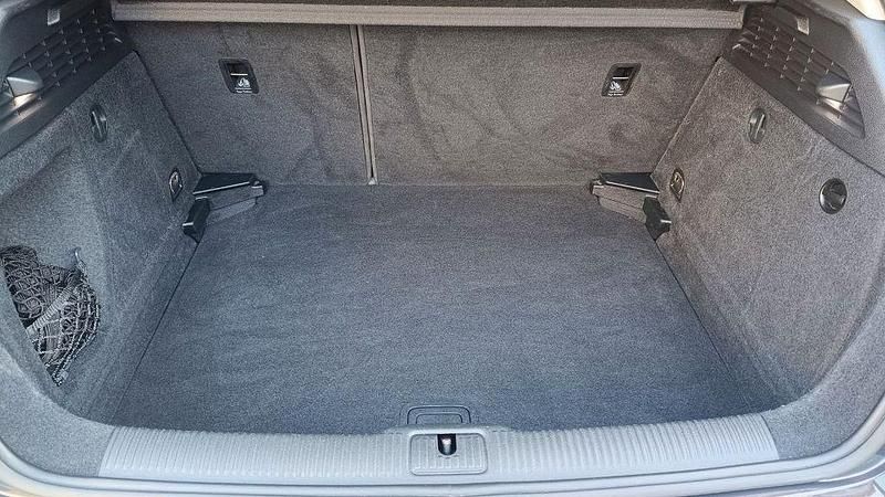 Gebraucht Audi A3 Ambiente 150 PS (110 kW) 2015 Braun Limousine