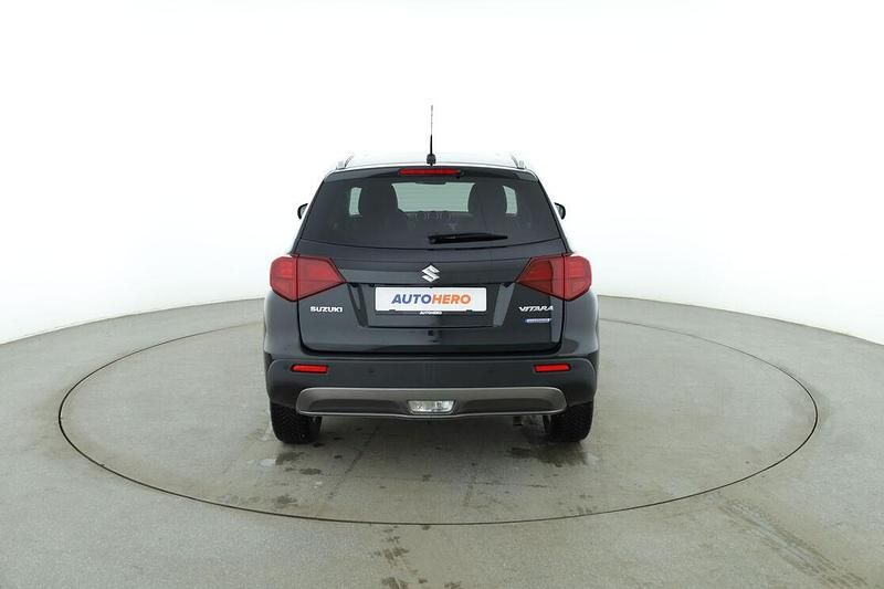 Gebraucht Suzuki Vitara Comfort 129 PS (94 kW) 2022 Schwarz SUV