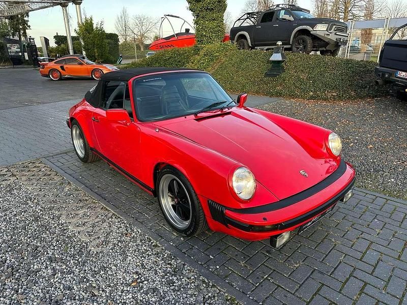 Gebraucht Porsche 911SC 204 PS (150 kW) 1983 Rot Cabrio
