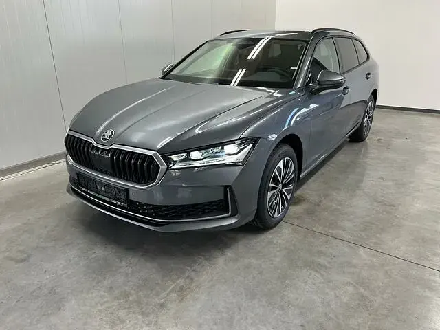 Gebraucht Skoda Superb Selection 193 PS (141 kW) 2022 Schwarz Kombi