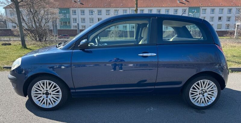 Gebraucht Lancia Ypsilon 60 PS (44 kW) 2006 Blau Kleinwagen