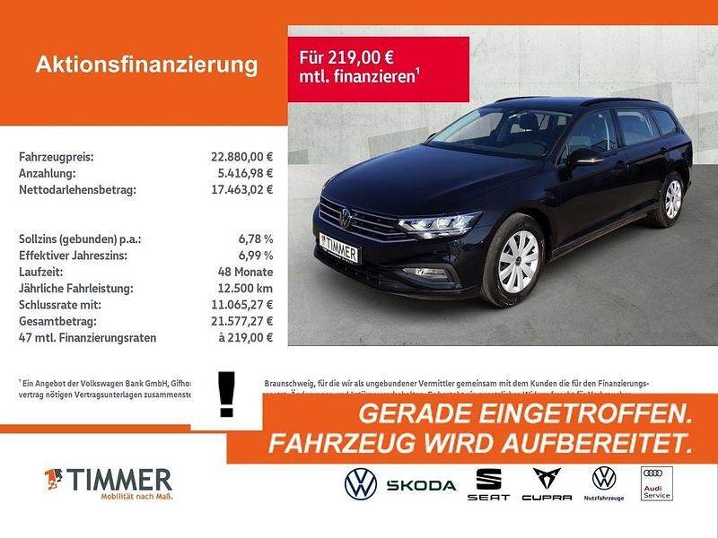 Gebraucht VW Passat Basis 150 PS (110 kW) 2022 Schwarz Limousine
