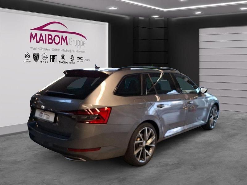 Gebraucht Skoda Superb SportLine 200 PS (147 kW) 2022 Graphitegrau metallic Kombi
