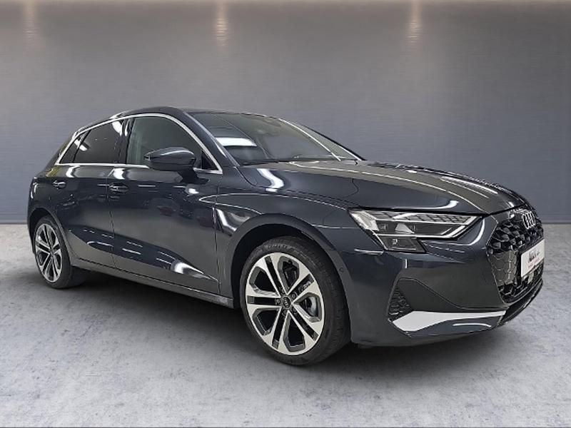 Gebraucht Audi A3 Advanced Plus 150 PS (110 kW) 2024 Grau Limousine
