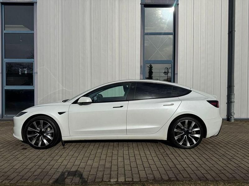 Gebraucht Tesla Model 3 Long Range AWD 366 kW (498 PS) 2023 Perlweiß Limousine