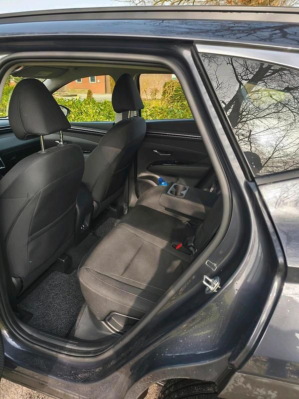 Gebraucht Hyundai Tucson 150 PS (110 kW) 2024 Grau SUV