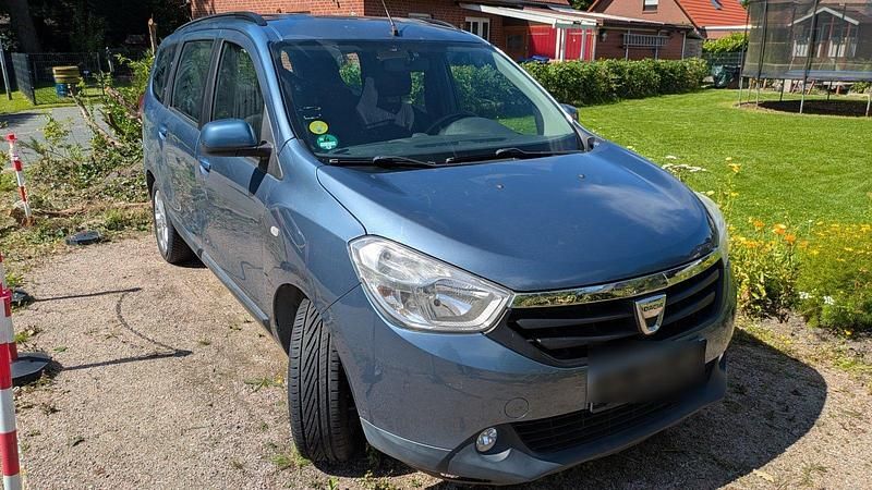 Blau Gebraucht 2014 Dacia Lodgy Prestige Van / Kleinbus | 3.800 € (Superpreis) - Bild 1/4