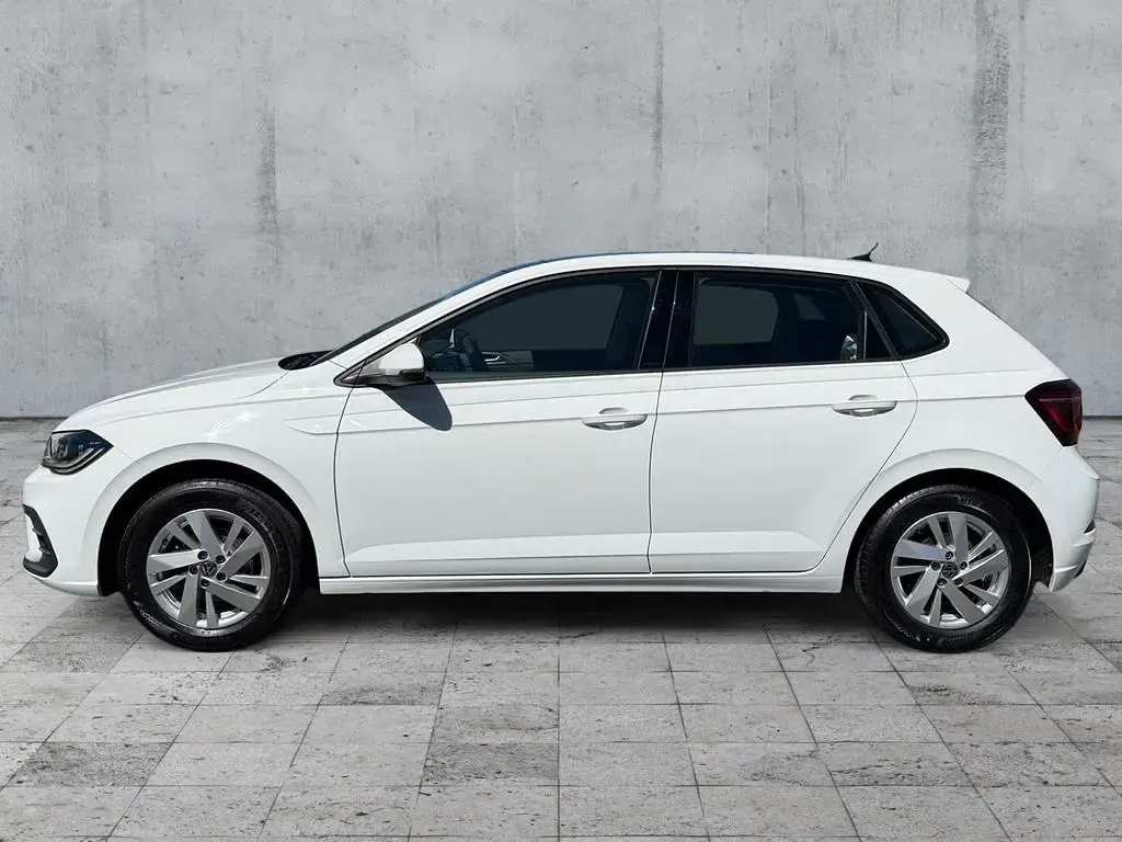 Używany VW Polo Style 95 KM (69 kW) 2023 Biały Hatchback