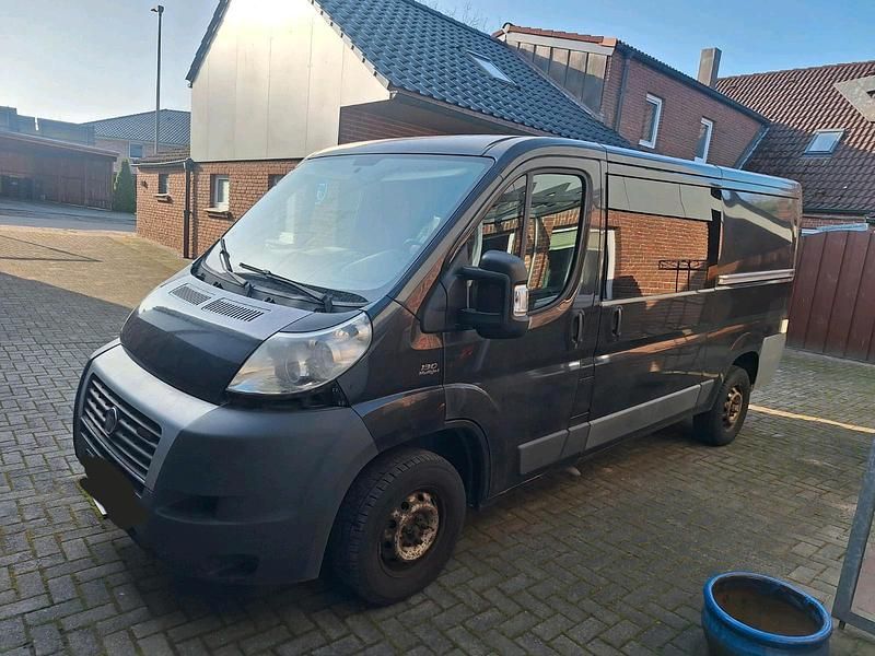 Gebraucht Fiat Ducato 131 PS (96 kW) 2014 Schwarz Van