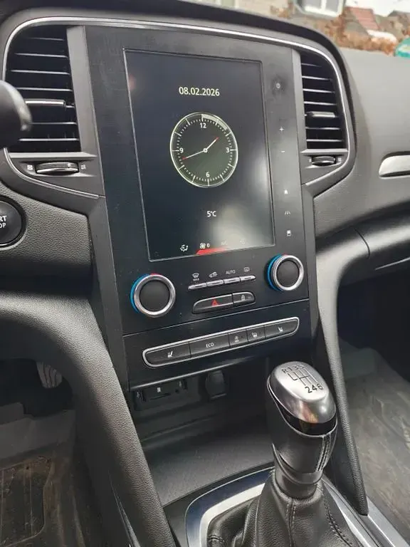 Gebraucht Renault Mégane IV Intens 132 PS (97 kW) 2018 Rot Limousine