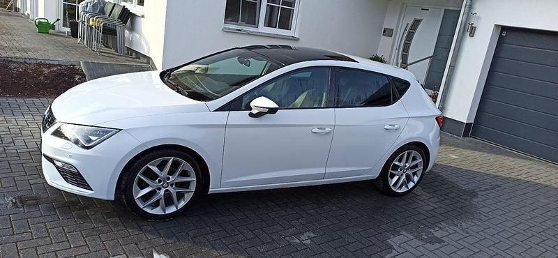 Gebraucht Seat Leon Beats 150 PS (110 kW) 2019 Weiß Limousine