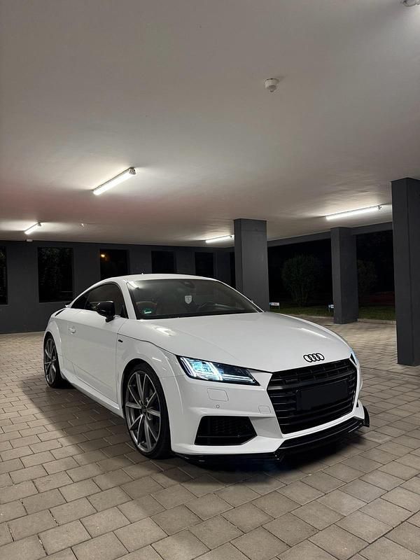 Gebraucht Audi TT Ambiente 230 PS (169 kW) 2018 Weiß Coupé