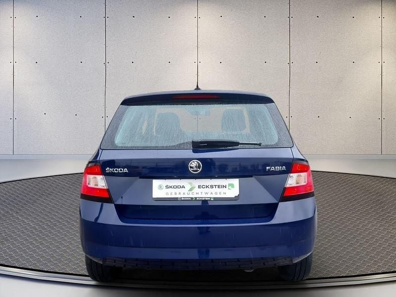 Gebraucht Skoda Fabia Cool Plus 60 PS (44 kW) 2017 Blau Limousine