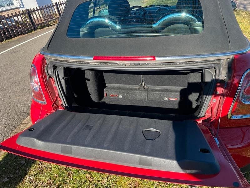 Usado Mini Cooper Cabriolet 122 HP (89 kW) 2013 Vermelho Cabrios