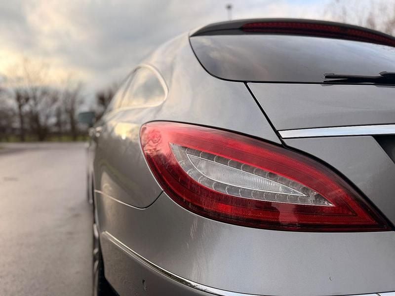Gebraucht Mercedes CLS220 Shooting Brake 170 PS (125 kW) 2015 Grau Kombi