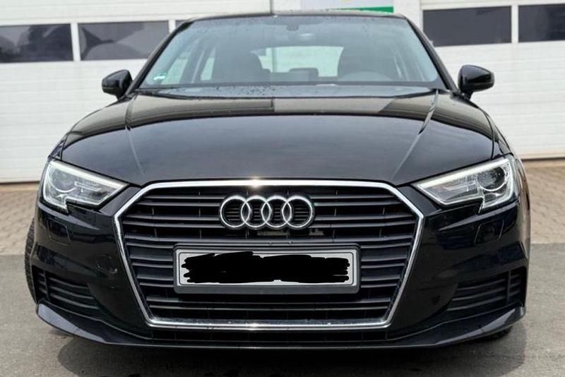 Gebraucht Audi A3 Sport 116 PS (85 kW) 2016 Schwarz Kleinwagen