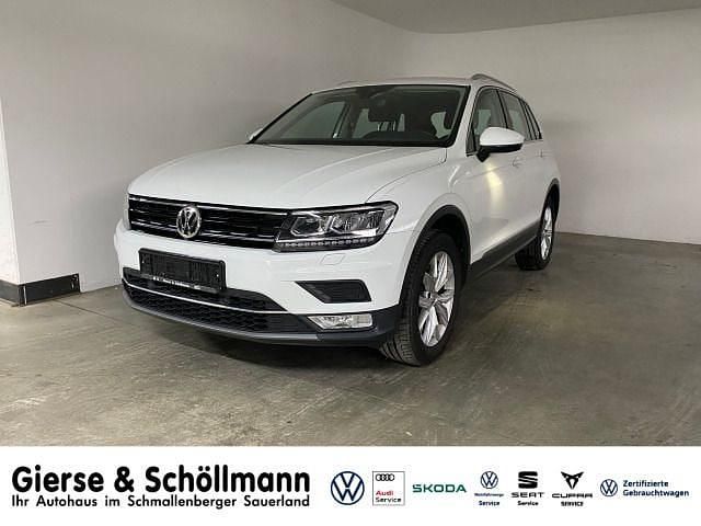 0q pure white (metallic) Gebraucht 2017 VW Tiguan Highline SUV | 20.500 € (Fairer Preis) - Bild 1/4