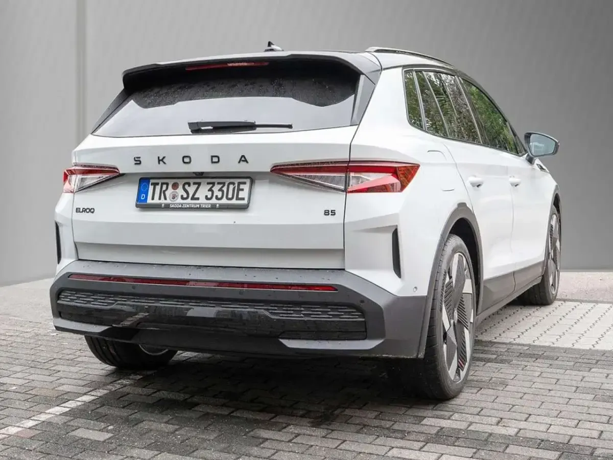 Gebraucht Skoda Elroq Lodge 210 kW (286 PS) 2025 Moonweiss metallic SUV