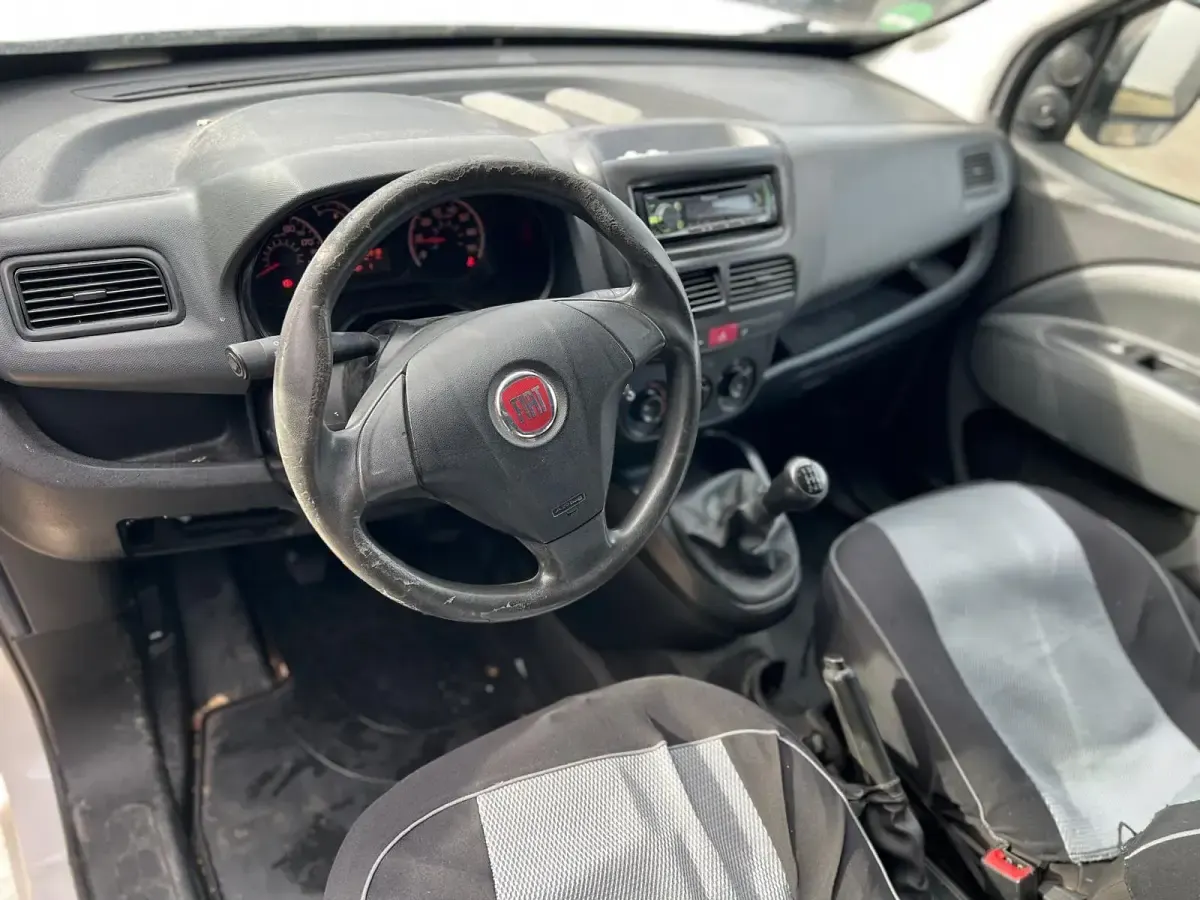Gebraucht Fiat Doblò 90 PS (66 kW) 2014 Weiß Van / Kleinbus