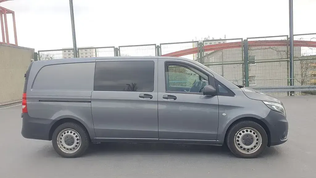 Gebraucht Mercedes Vito 136 PS (100 kW) 2019 Grau Van