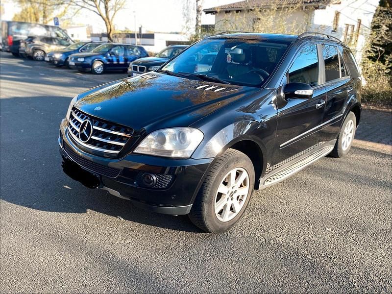 Usata Mercedes ML320 2005 Nero SUV