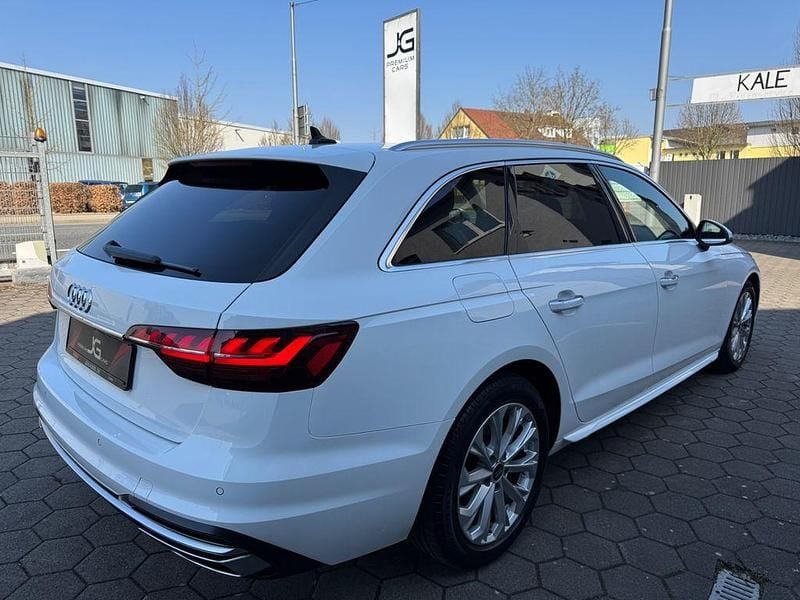 Gebraucht Audi A4 Sport 204 PS (150 kW) 2023 Weiß Kombi