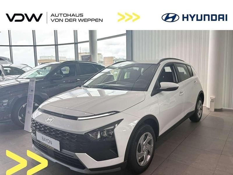 Atlas white (weiß) Neu 2025 Hyundai Bayon Select SUV | 20.490 € (Guter Preis) - Bild 1/4
