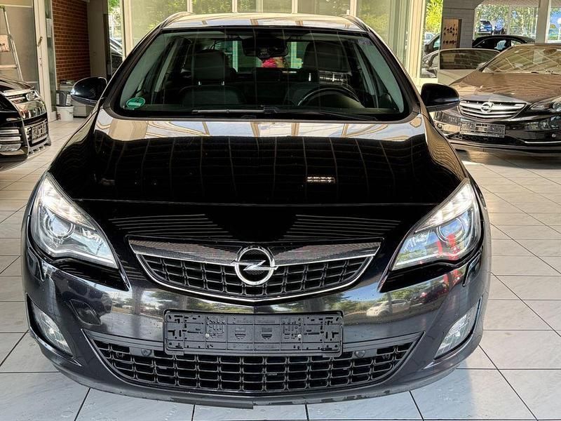 Schwarz Gebraucht 2011 Opel Astra Innovation Kombi | 3.700 € (Superpreis) - Bild 1/4