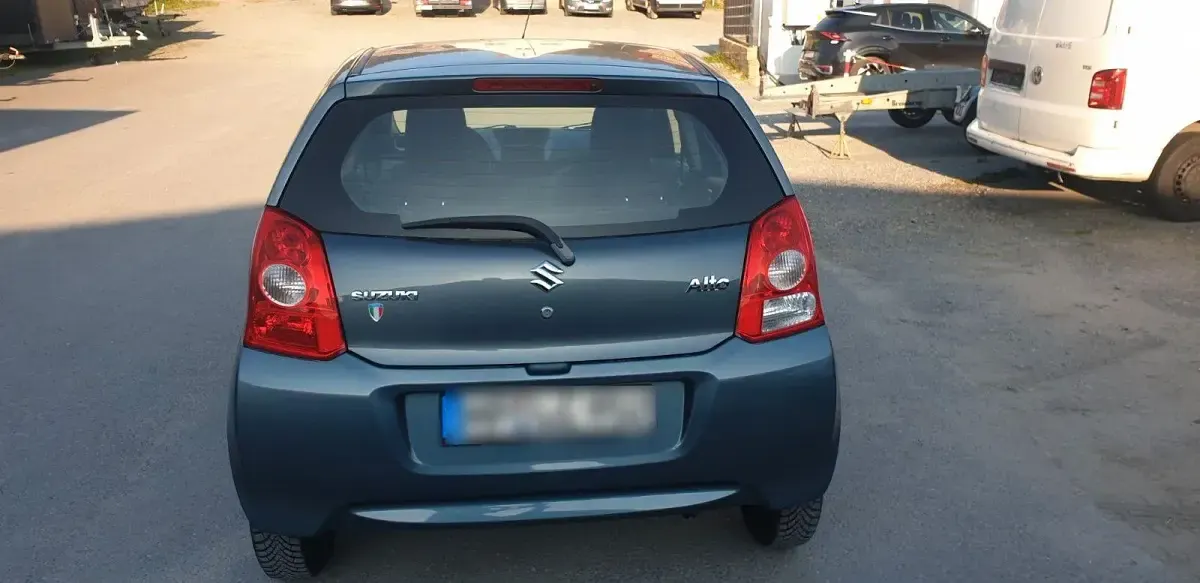 Gebraucht Suzuki Alto Basic 68 PS (50 kW) 2012 Grau Kleinwagen