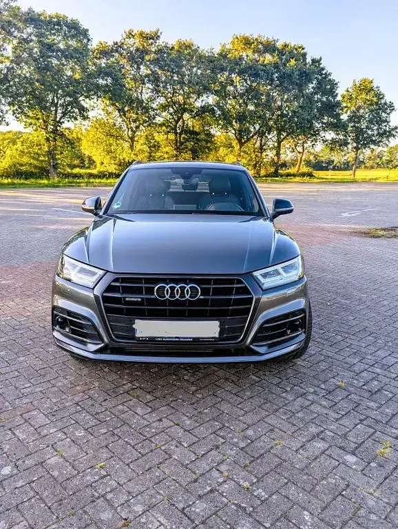 Gebraucht Audi Q5 Sport 252 PS (185 kW) 2018 Grau SUV