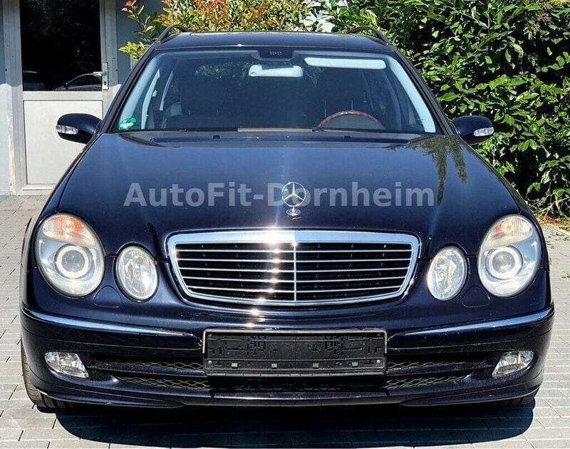 Gebraucht Mercedes E500 Avantgarde 306 PS (225 kW) 2003 Blau metallic Kombi