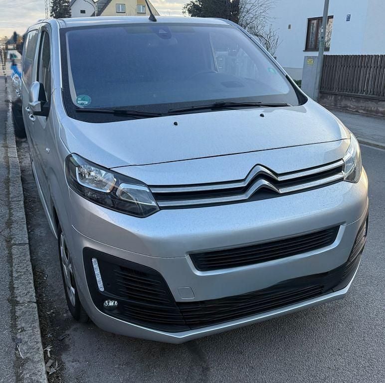 Silber Gebraucht 2018 Citroën Jumpy Business Class Van / Kleinbus | 12.000 € (Superpreis) - Bild 1/4