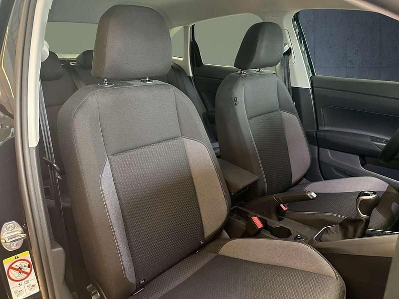 Gebraucht VW Taigo Life 95 PS (69 kW) 2024 Deep black perleffekt SUV