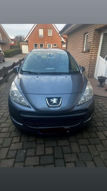 Gebraucht Peugeot 207 75 PS (55 kW) 2009 Grau Kleinwagen