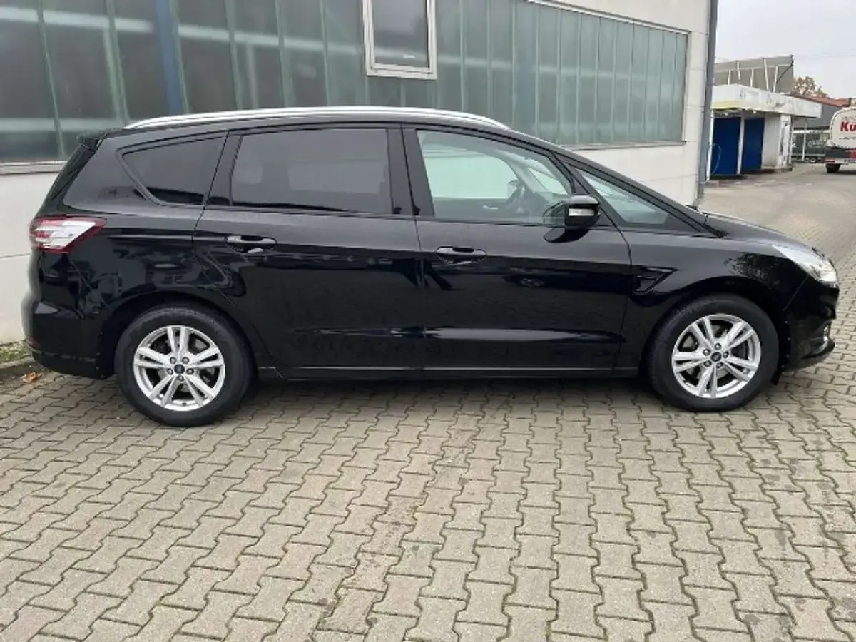 Gebraucht Ford S-MAX Business Edition 150 PS (110 kW) 2018 Iridiumschwarz Van / Kleinbus