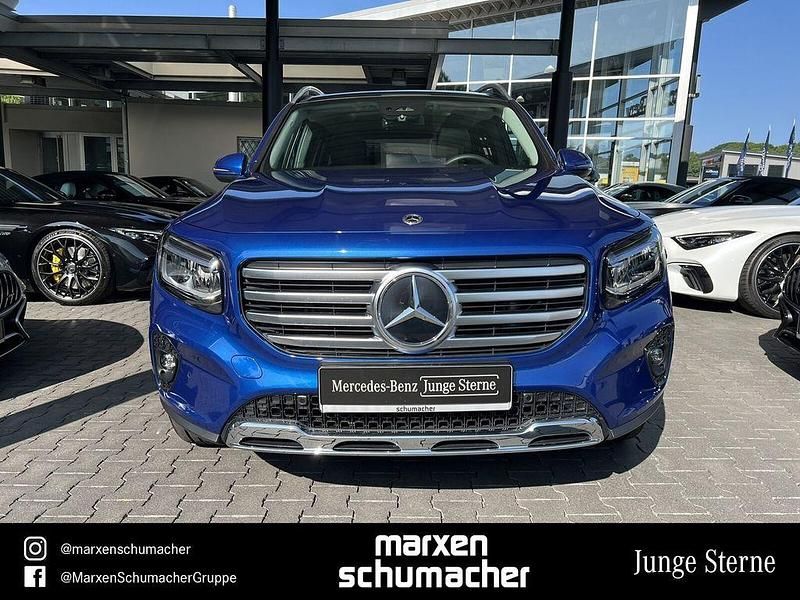 Gebraucht Mercedes GLB220 190 PS (139 kW) 2024 Lack spektralblau SUV