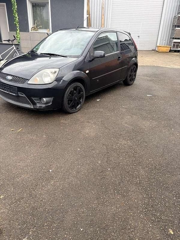 Gebraucht Ford Fiesta 69 PS (50 kW) 2008 Kleinwagen