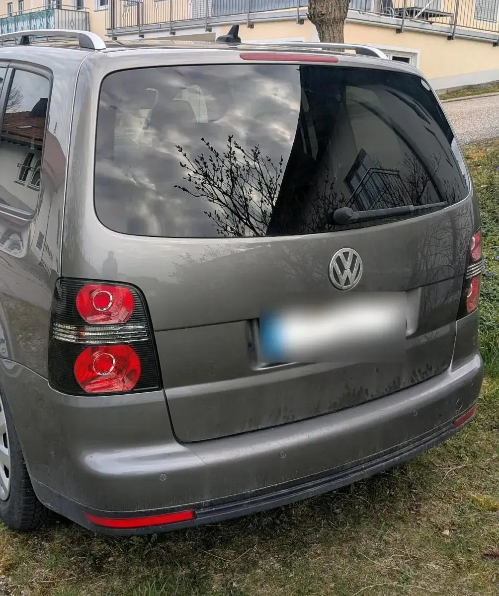 Gebraucht VW Touran Freestyle 140 PS (102 kW) 2009 Grau Van / Kleinbus